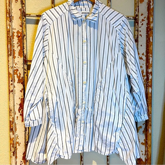 Iridium Striped Button Front  Top White Gray Stripe S - Picture 2 of 12